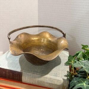 Vintage Brass Basket Ruffled Scalloped Edge